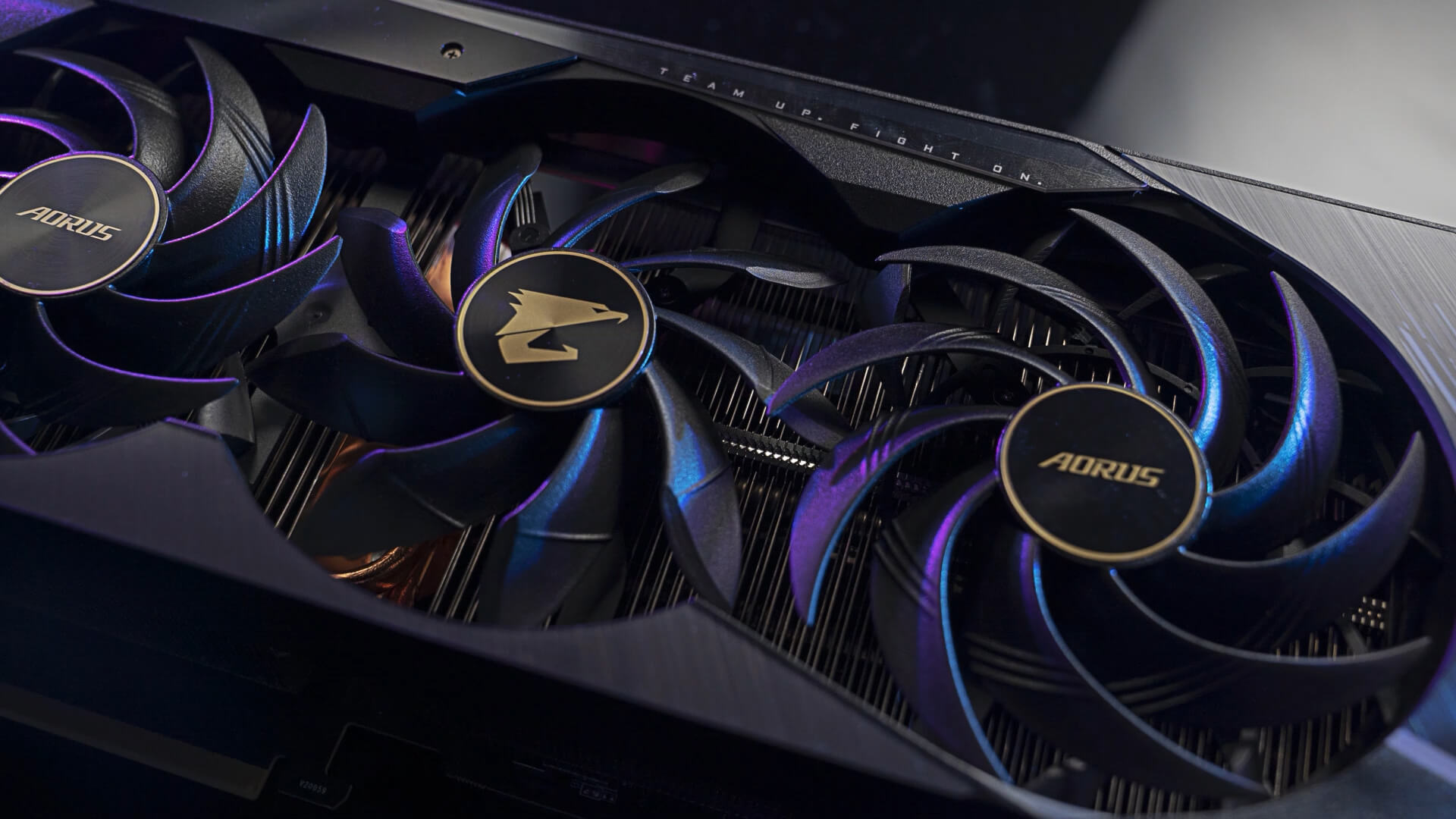 AORUS Max Covered Cooling Fan